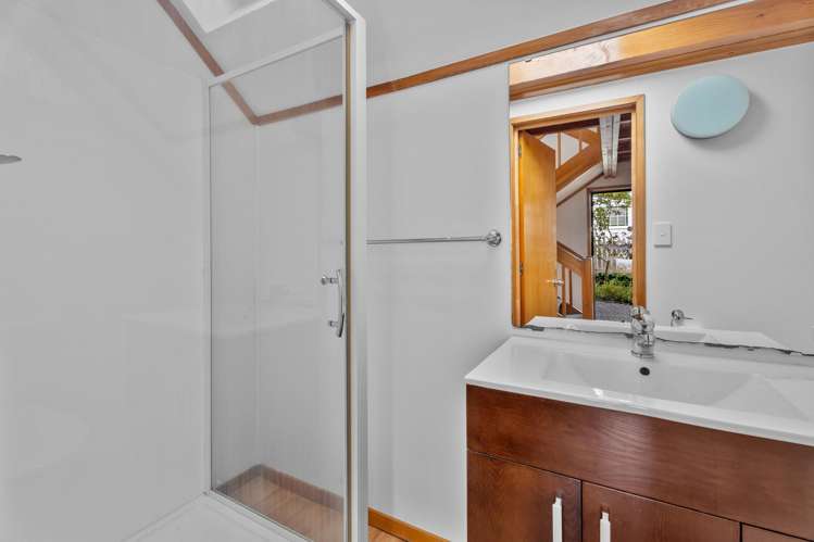 33 Queens Parade Devonport_31