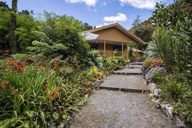 620 Russell Rd Whakapara_15