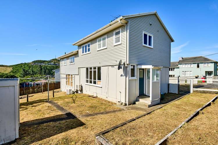 3 - 5 York Place Cannons Creek_21