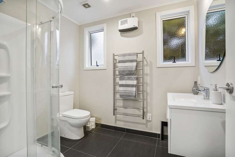 22 Enderby Drive Te Atatu Peninsula_14