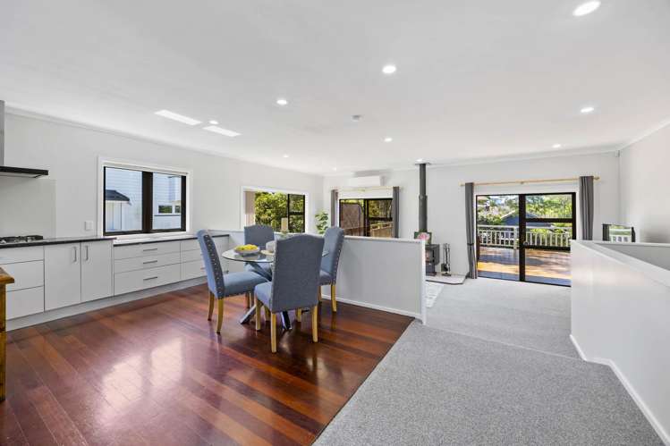 86 Beach Road Mellons Bay_10