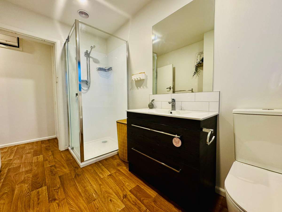 44 Athelstan Street_2