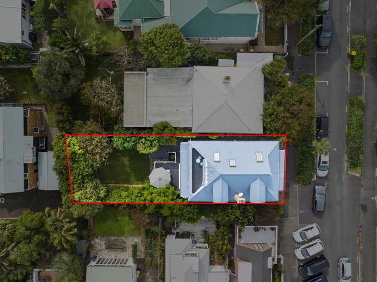 1 Huia Street Devonport_17