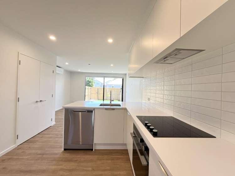 10/18 Feilding Street 1380_2