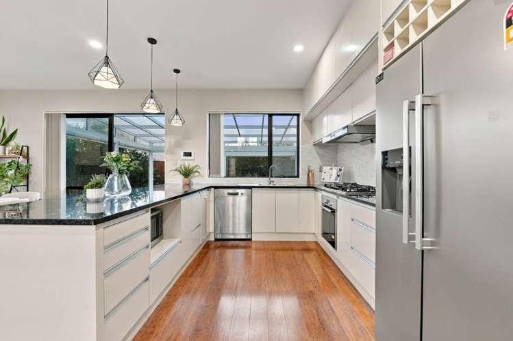 35 Dromoland Drive Flat Bush_11