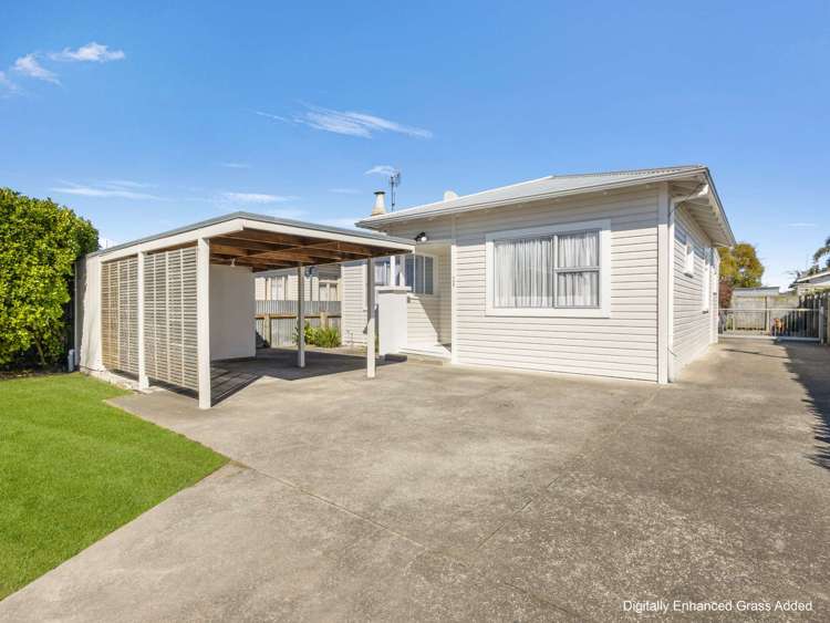 1/705 Heretaunga Street East_0