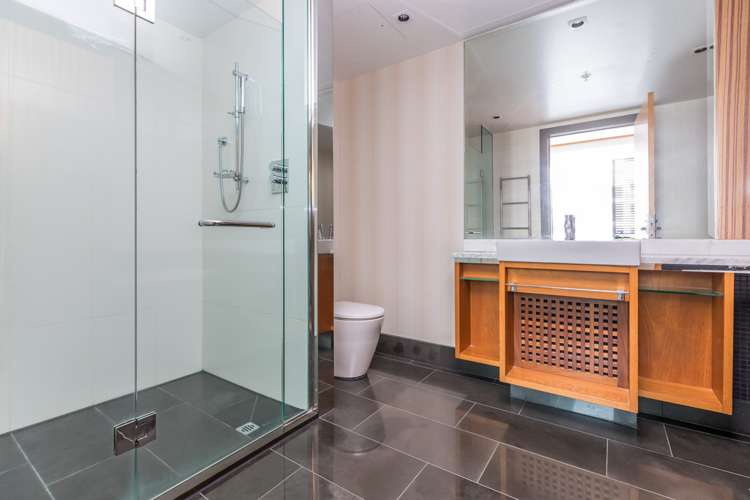 1/21h Viaduct Harbour Avenue Auckland Central_4