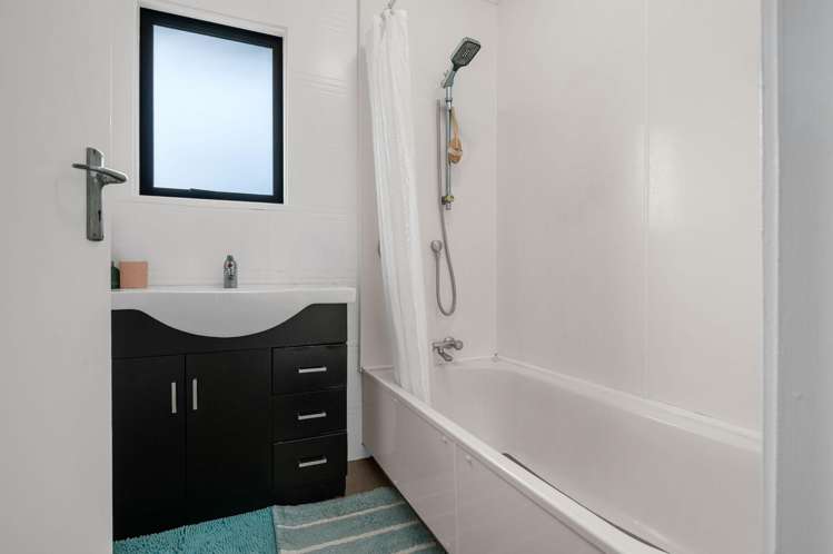 32A Kowhai Street Hamilton Lake_8