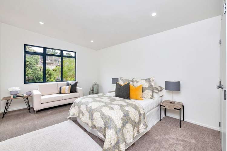 2/12 Pannill Place Oteha_14