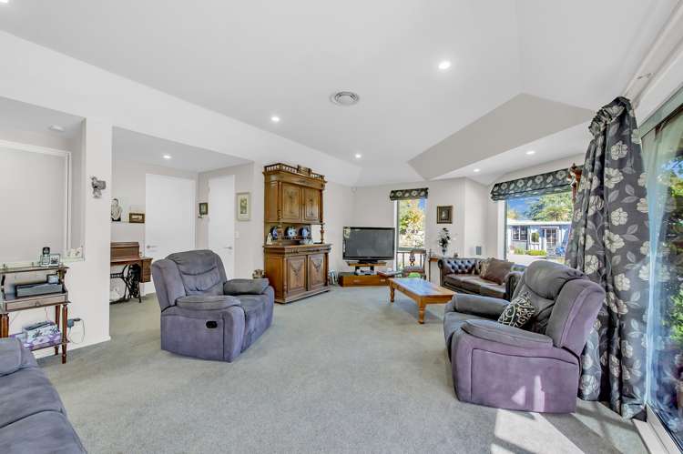 17 Bridge Street Southbridge_12