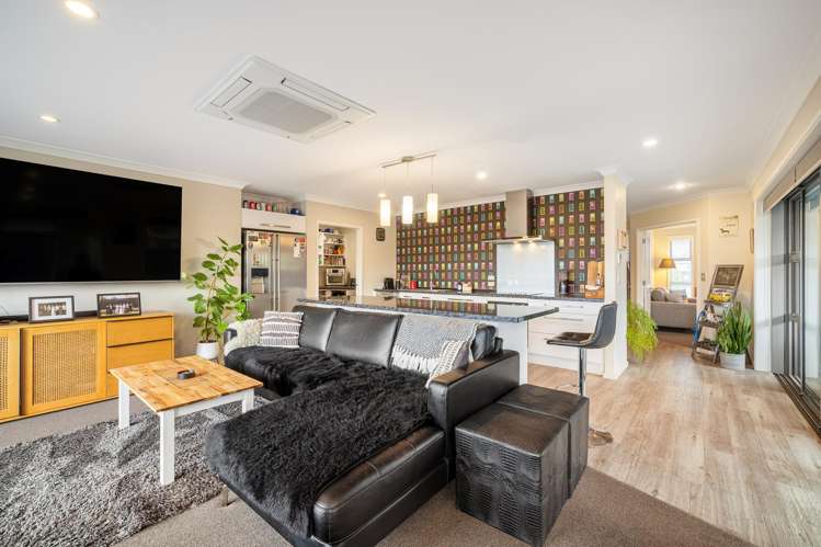 32 Parklea Avenue_5