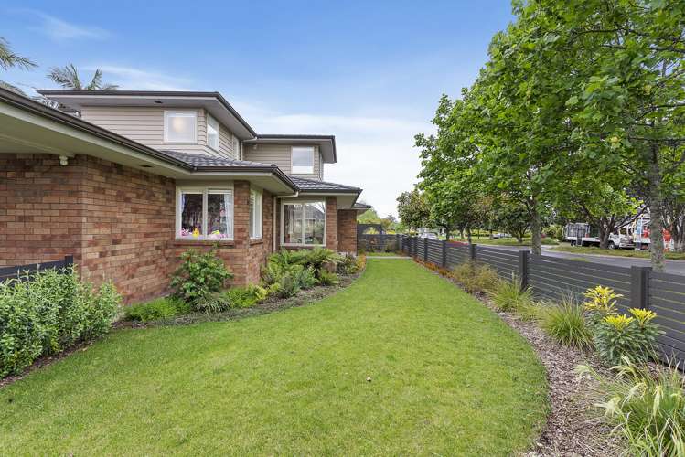 2 Vinograd Drive Te Atatu Peninsula_38