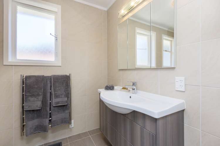 18 Whangakoko Grove Birchville_10