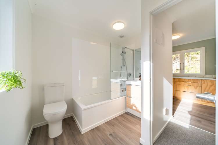 22 Miromiro Road Normandale_17