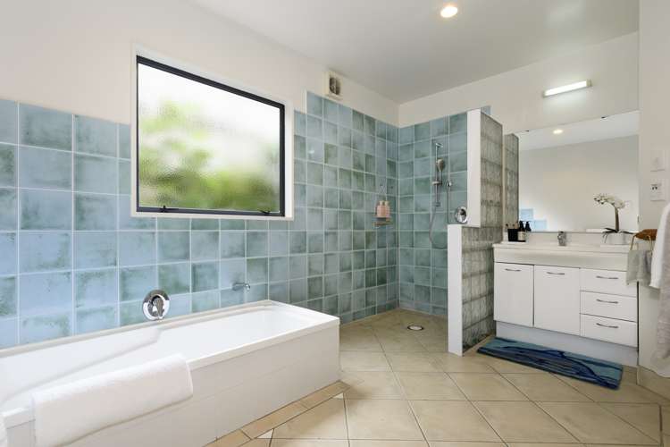 29b Hillcrest Road Otumoetai_11