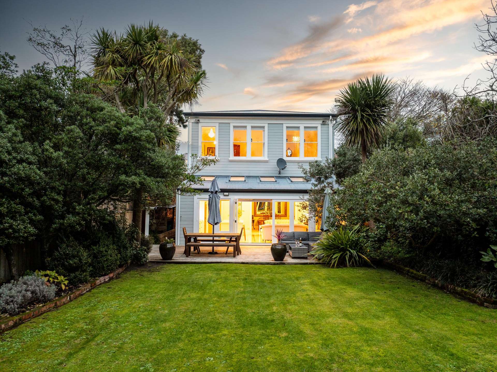 8 Carrington Street Mount Cook_0