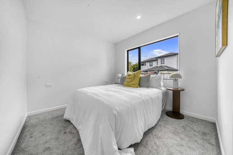 5/8 Buller Crescent Manurewa_4
