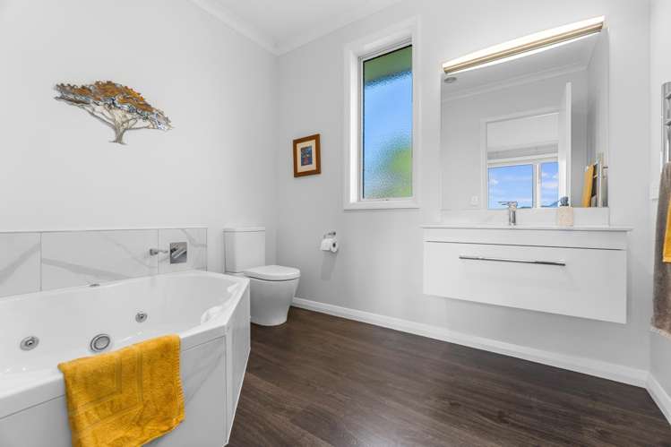 998 Limeworks Loop Road Te Pahu_16