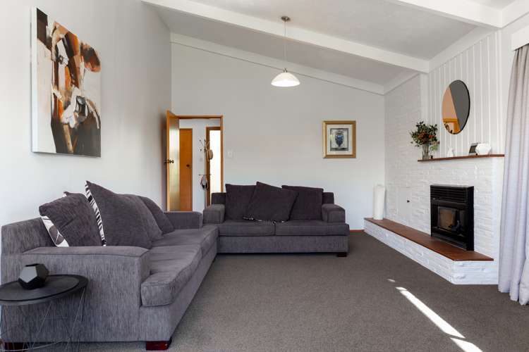 8 Lynley Crescent Blenheim Central_2