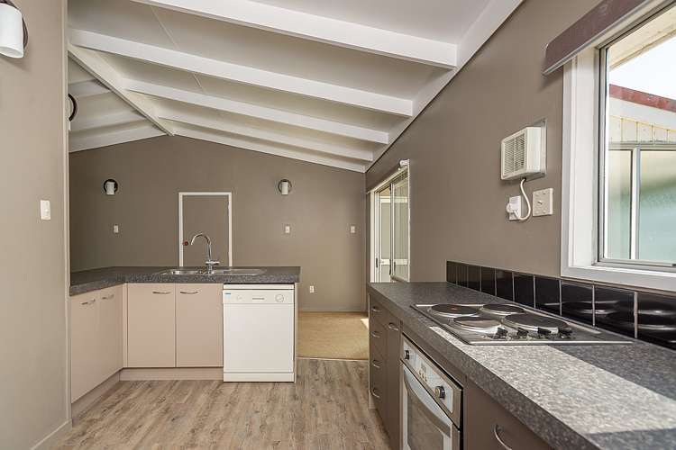 38 Taumatawiwi Street Opononi_11