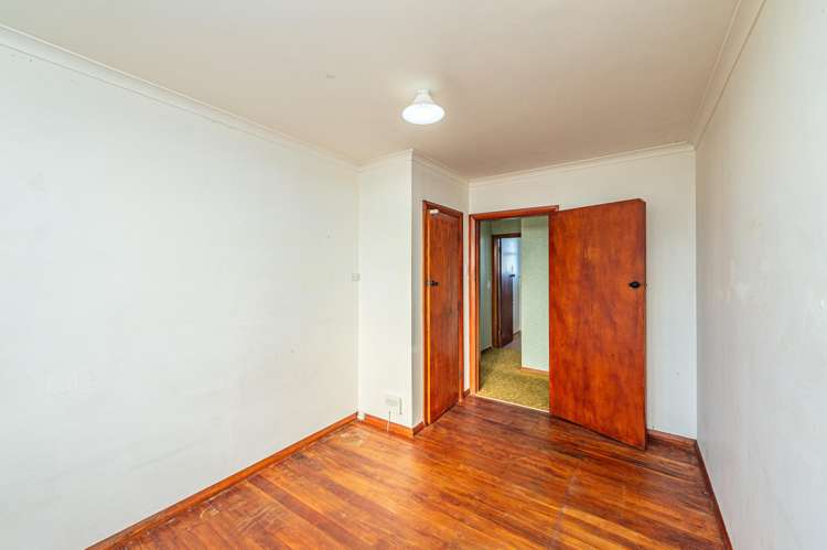 10 Churchill Crescent Tawhero_7