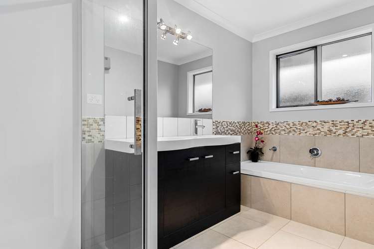 23 Vernon Drive Lincoln_15