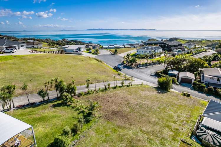 9 Eagles Way Cable Bay_8