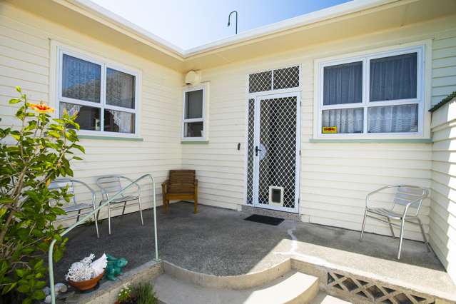 19 Endcliffe Road Kaiti_2