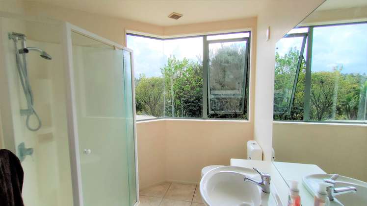 2/27b Balmain Road Birkenhead_13