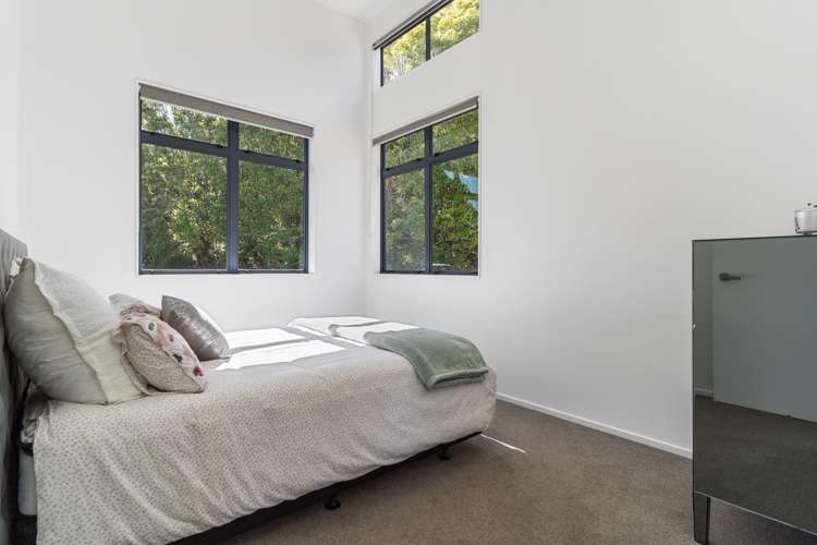 110 Point View Drive East Tamaki Heights_11