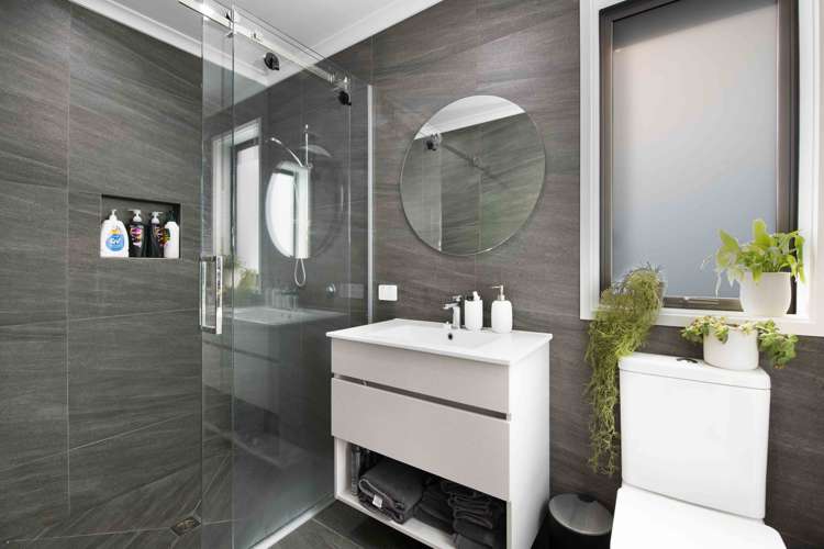 16 Urumaraki Avenue Helensville_18