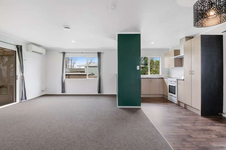 49a Springs Road Parakai_6