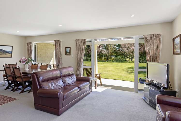 100 School Road Yaldhurst_7