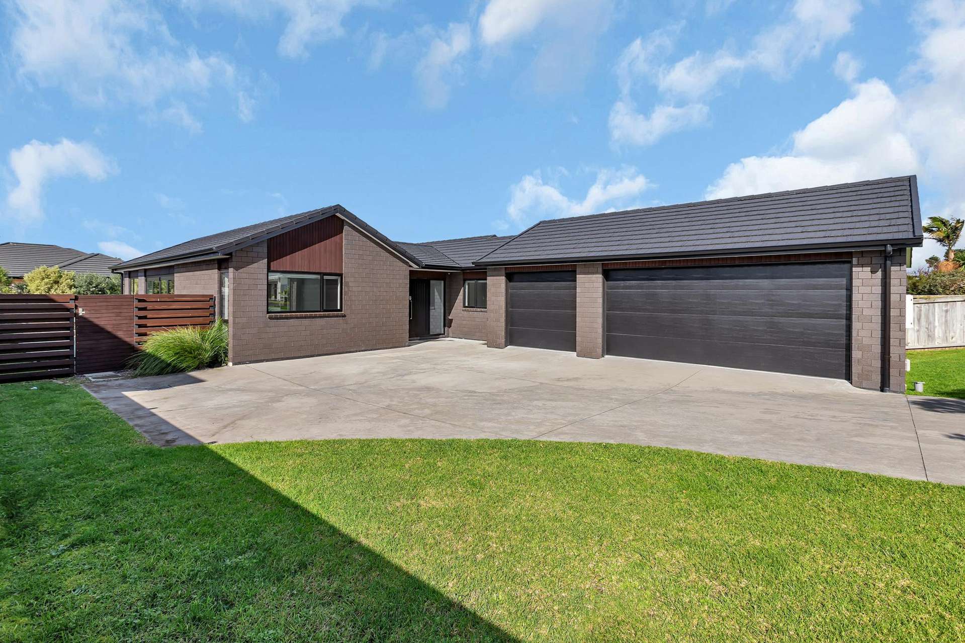 351 One Tree Point Road One Tree Point_0