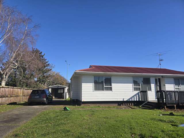 16 Glooming Place Conifer Grove Takanini_1