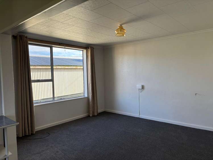 42 Disraeli Street 10113_7