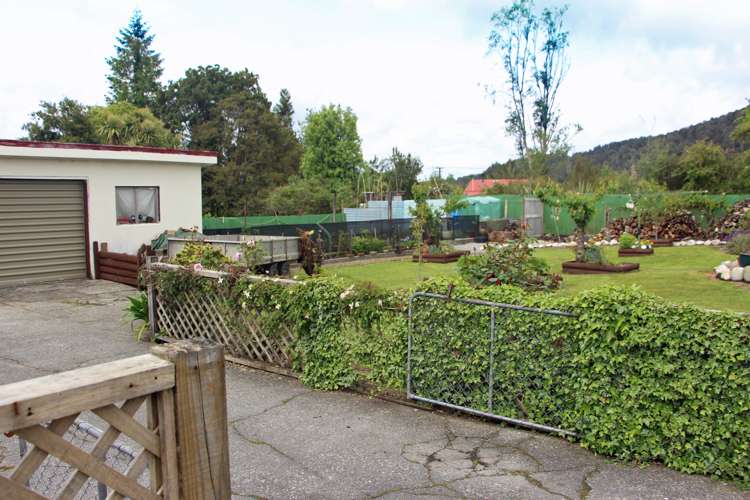 22 Denston Street Blackball_14