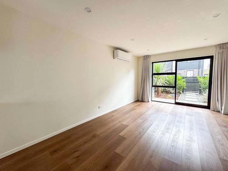 8/327 Glengarry Road 1665_6