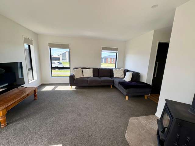  37 Eric Crozier Road Darfield_4