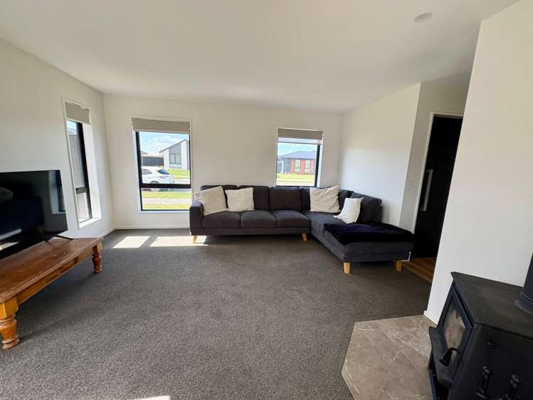  37 Eric Crozier Road Darfield_4