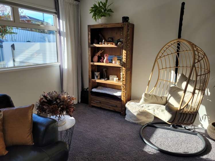 27 Gilkison Street_4