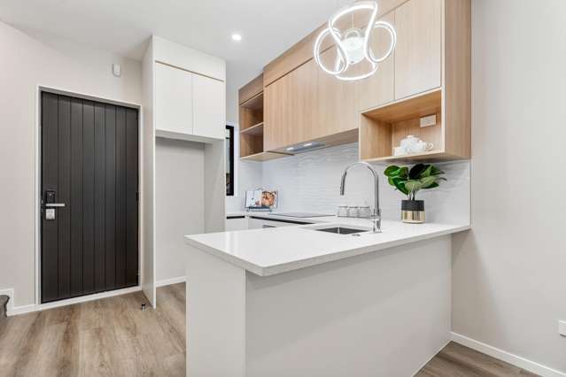 3,9,17-21 Don Oliver Lane Glen Eden_3