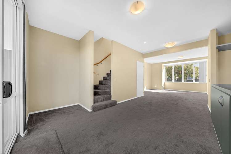 11 Kirikiri Lane East Tamaki_17