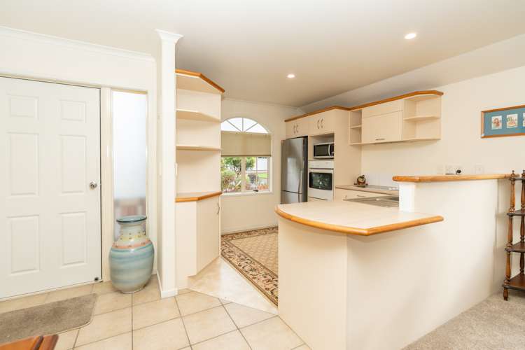 24/16 Rototuna Road Flagstaff_11