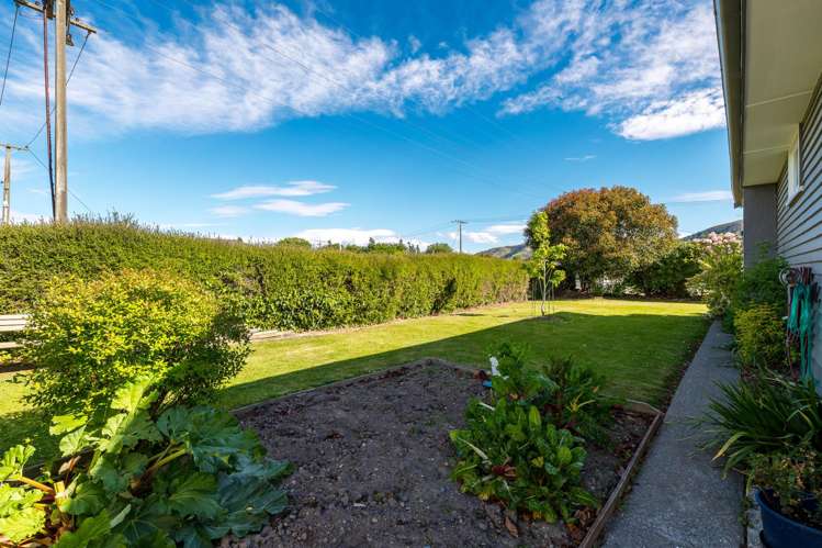 6 Betten Street Waimate_13