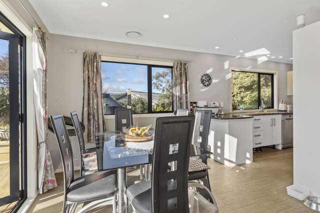 8 Arnold Grove Paraparaumu Beach_3