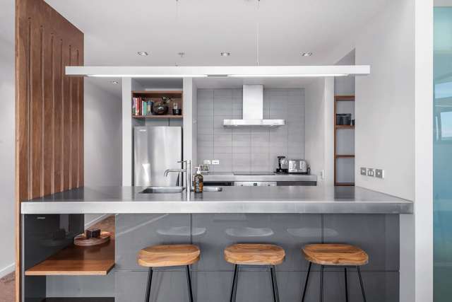 8B/82 Cable Street Te Aro_2