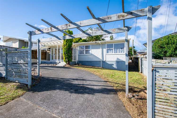 68 Vodanovich Road Te Atatu South_12