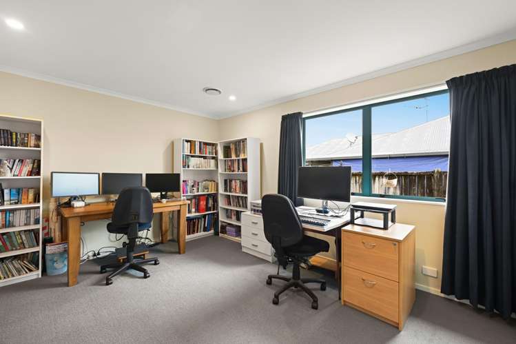 74 Ayrshire Drive Grandview Heights_18