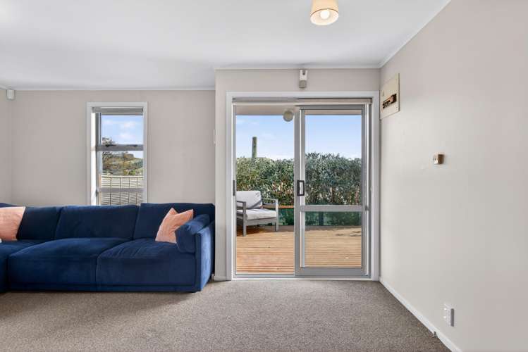 313 Westminster Avenue Tamatea_8